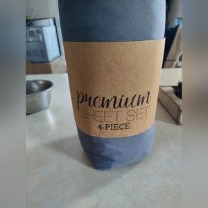 New Queen sheet set! Grey